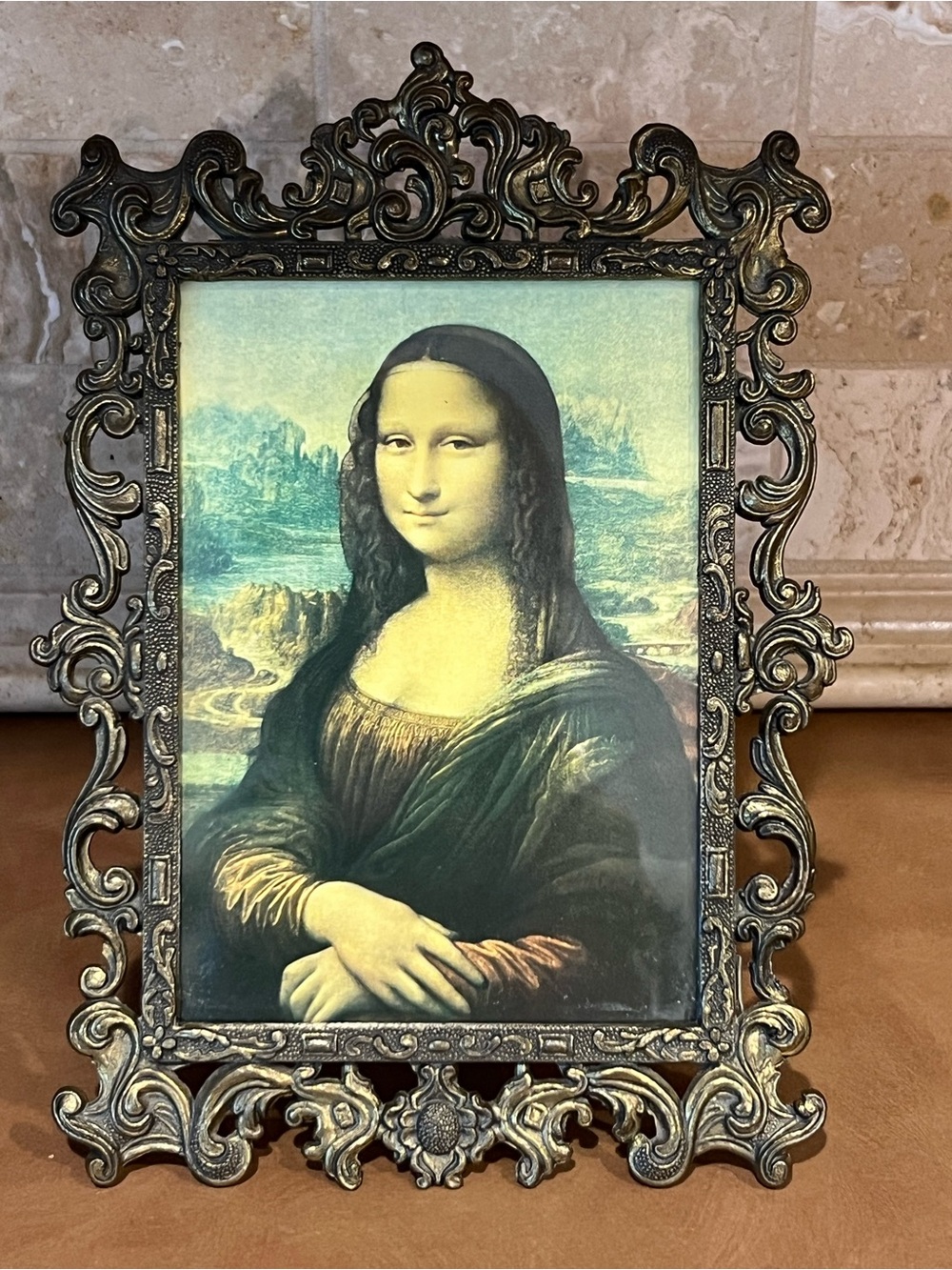 Vintage Italian Depose Gold tone Picture Frame ; Used , Good condition